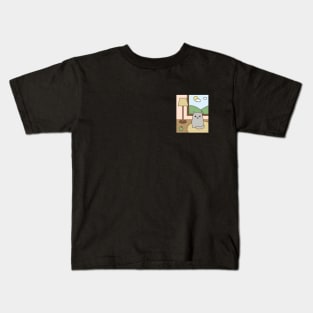 My cat is waiting in the room. Kids T-Shirt